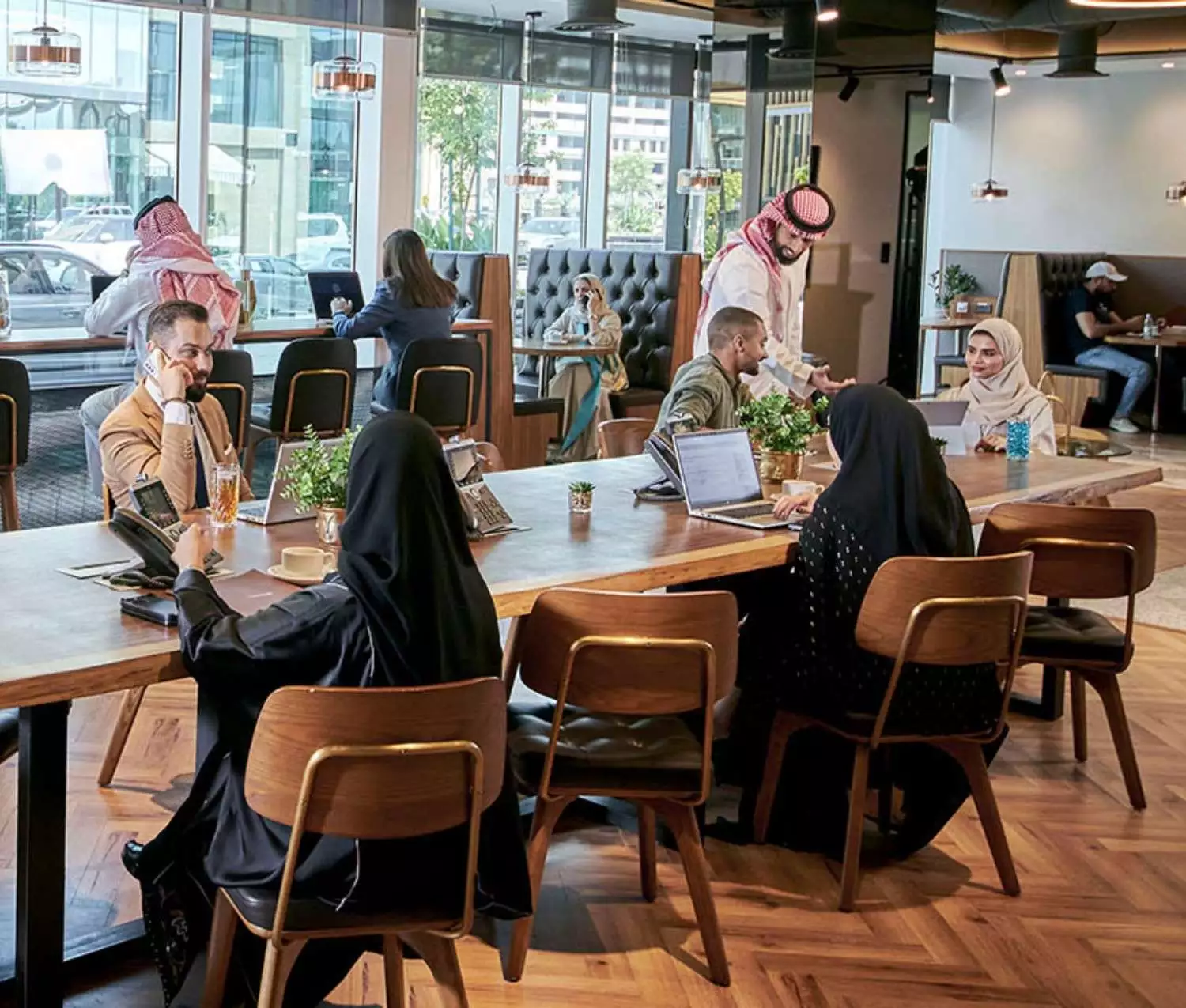 /media/43624/ksa_main_slide_side_hustle_mo_20260616_nm.jpg